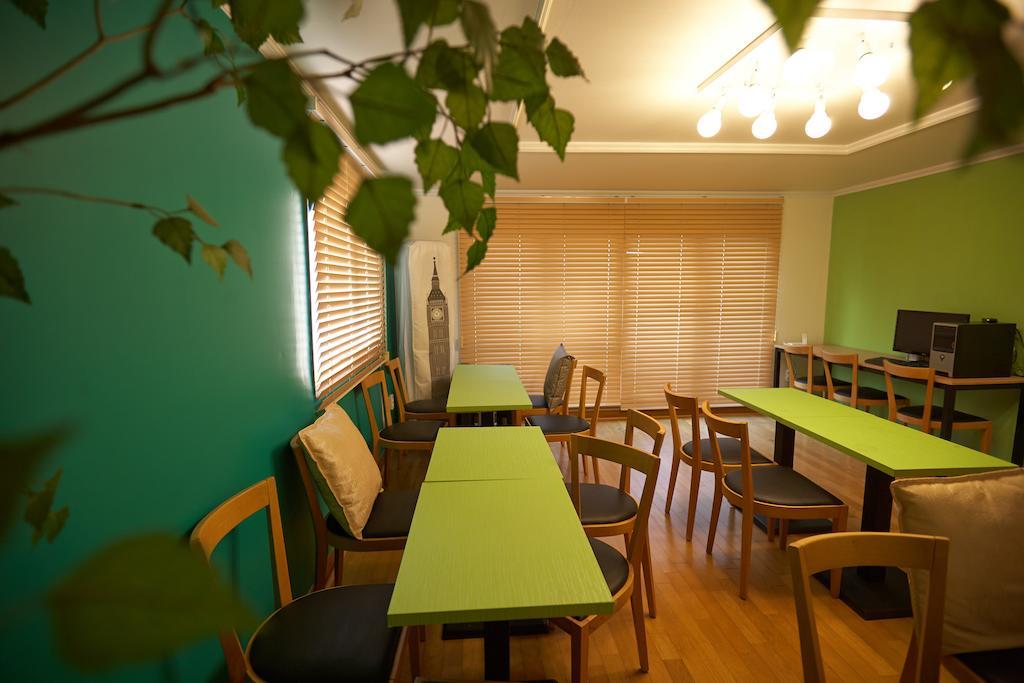 Moon Hostel Сеул Экстерьер фото