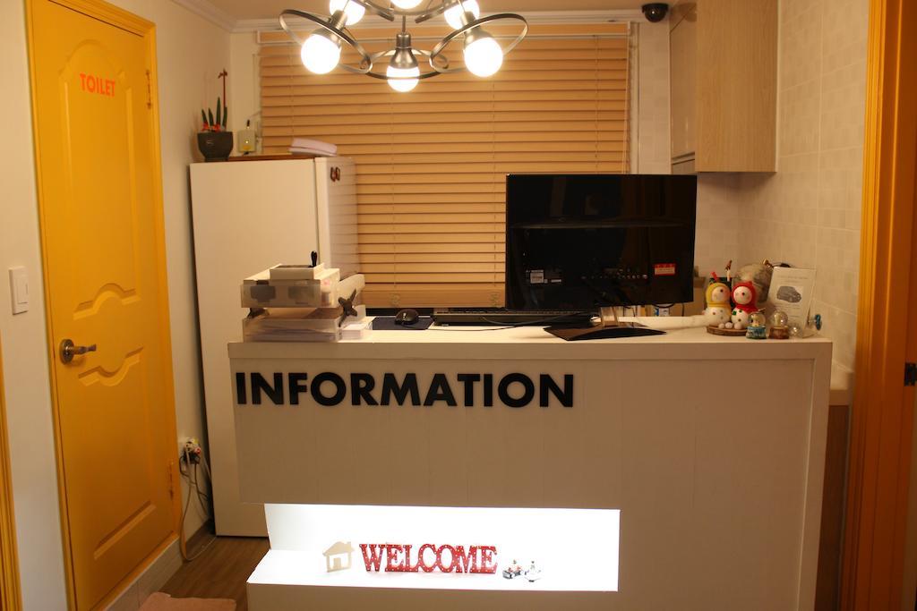 Moon Hostel Сеул Экстерьер фото