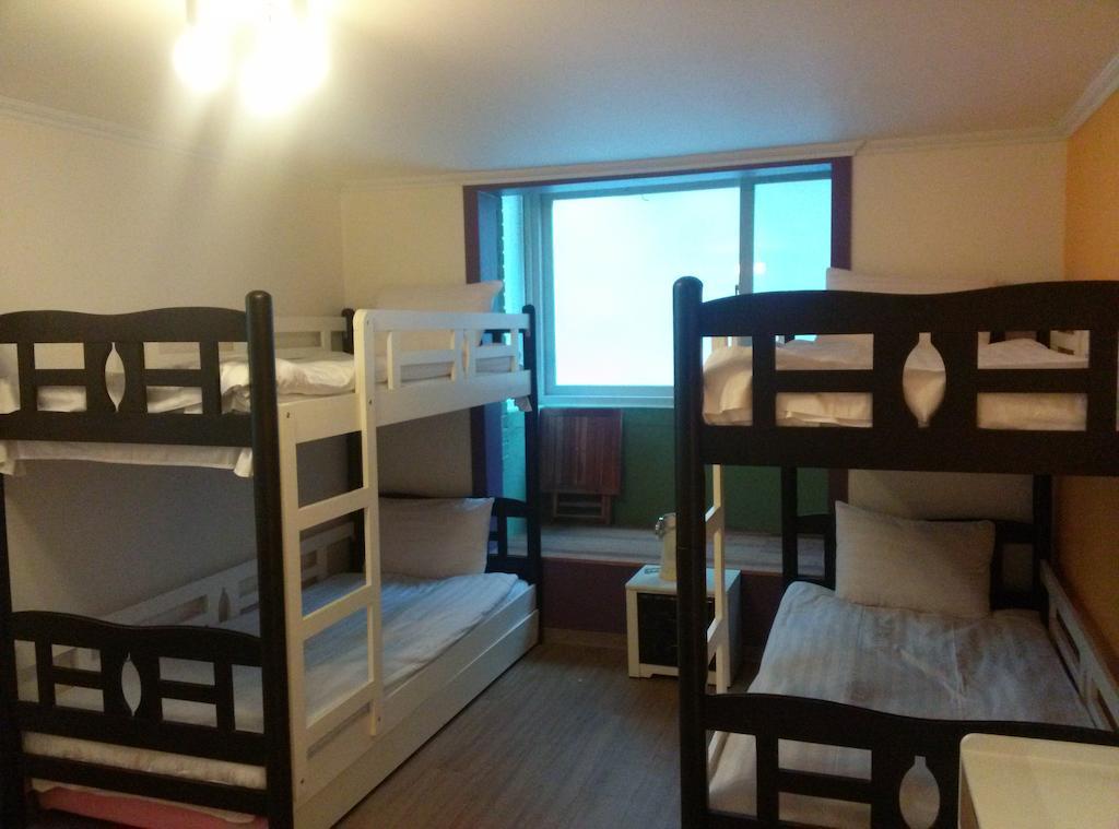 Moon Hostel Сеул Экстерьер фото