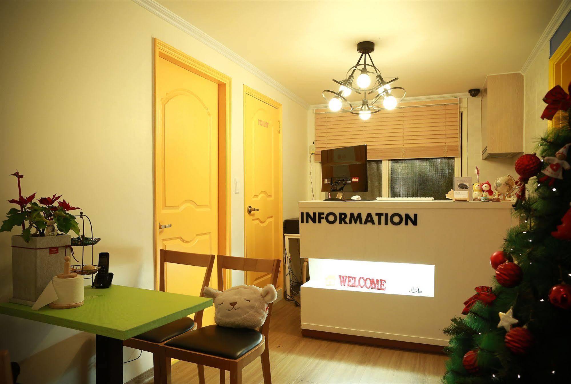 Moon Hostel Сеул Экстерьер фото